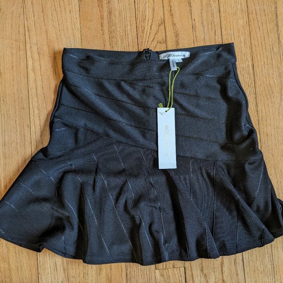 BCBGeneration black swing skirt - Picture 6 of 6